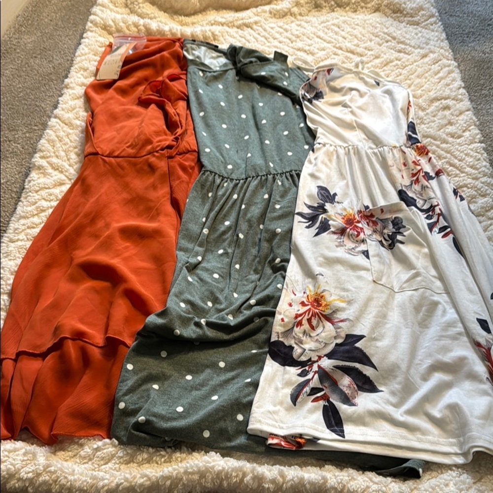 Floral, Polka Dot, and Solid Dresses Set- Size Large